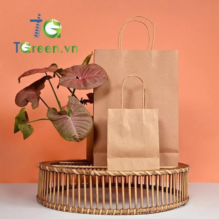 tui-giay-kraft-dung-quan-ao-mau- Túi Giấy Kraft Đựng Quần Áo